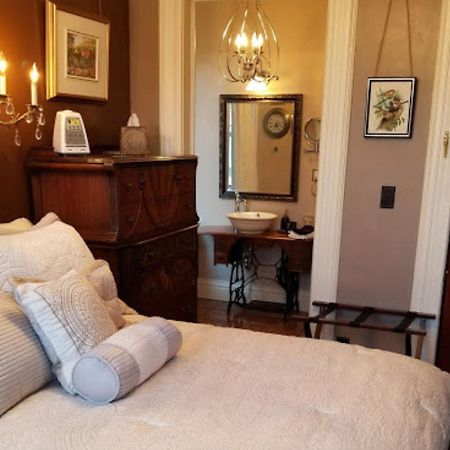 Buffalo Harmony House Room photo