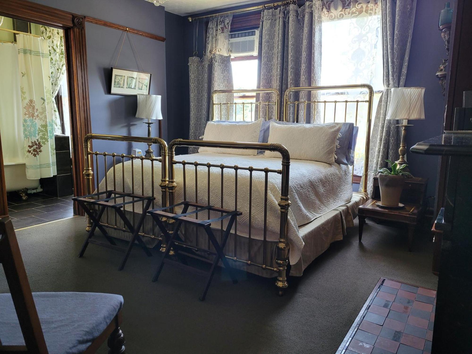 Buffalo Harmony House Room photo