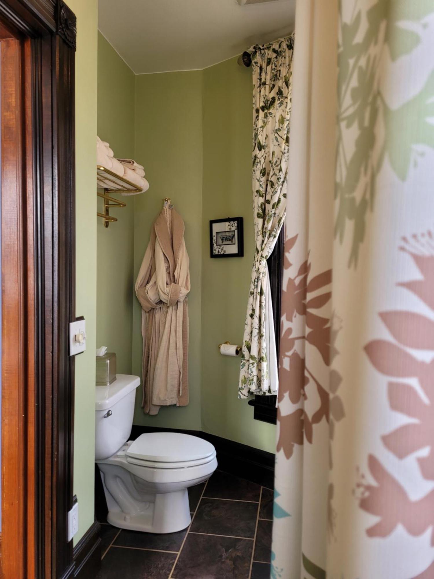 Buffalo Harmony House Room photo